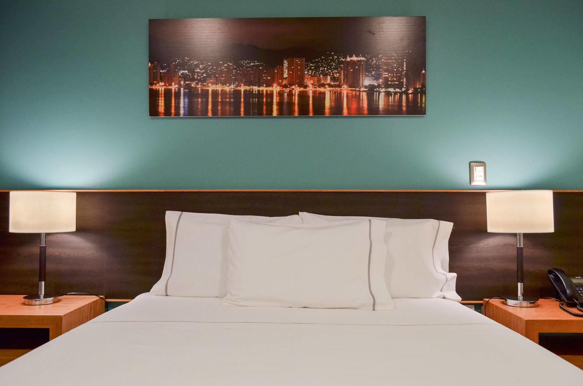 Concept Hotel Zamora de Hidalgo Ngoại thất bức ảnh